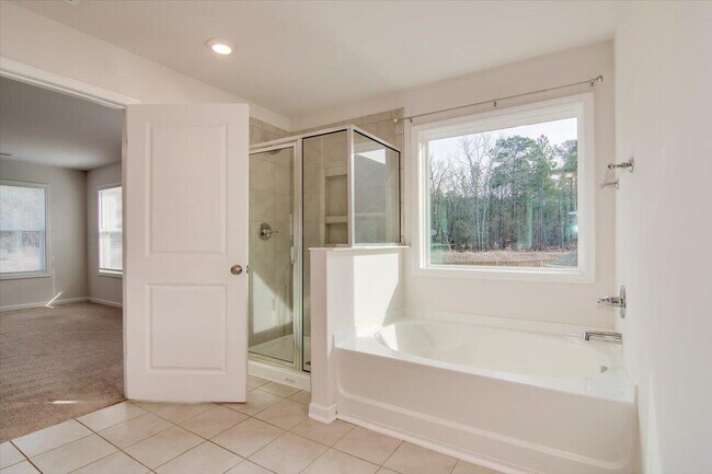 Building Photo - 6242 High Top Ln