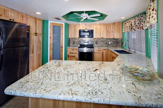 Building Photo - 2068 Palo Verde Blvd S