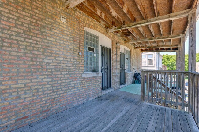 Building Photo - 6723 S Chappel Ave