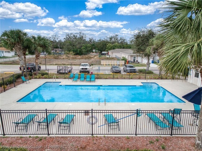 Building Photo - 1302 Ebro Ct