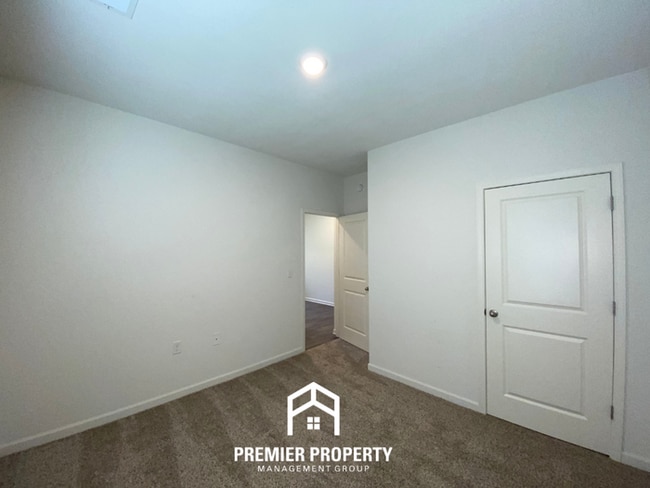 Building Photo - Modern 4BR/2BA Millington Home | Gourmet Island Kitchen & Luxury Primary Suite