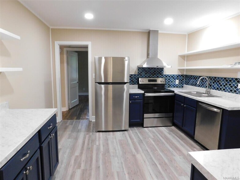 Building Photo - 3547 N Wareingwood Dr