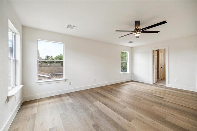 Building Photo - 4402 Twisting Pine Ct
