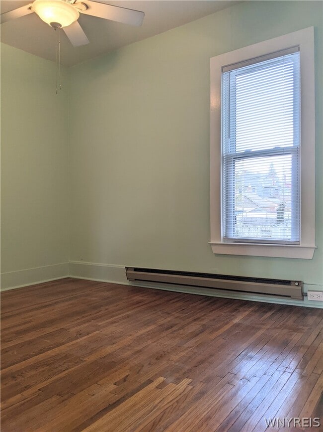Building Photo - 344 Hudson St