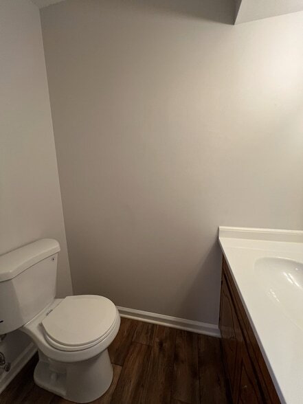 Building Photo - 124 Ballygar St