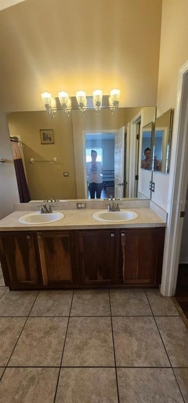 Building Photo - 8504 Shallow Creek Ct