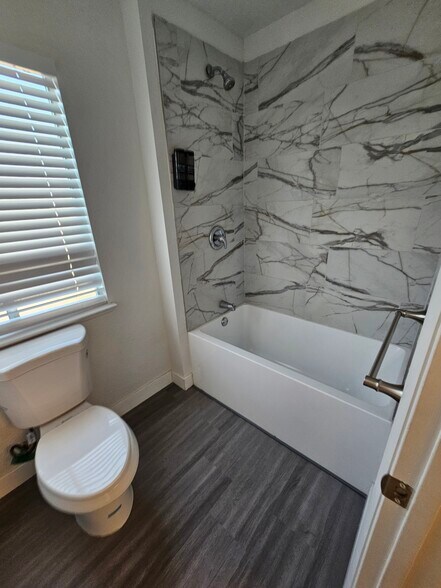 Building Photo - 5814 Goodsprings Ct