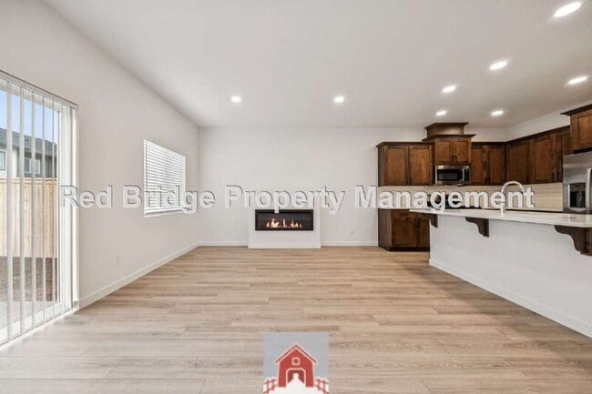 Building Photo - 2795 S Heather St