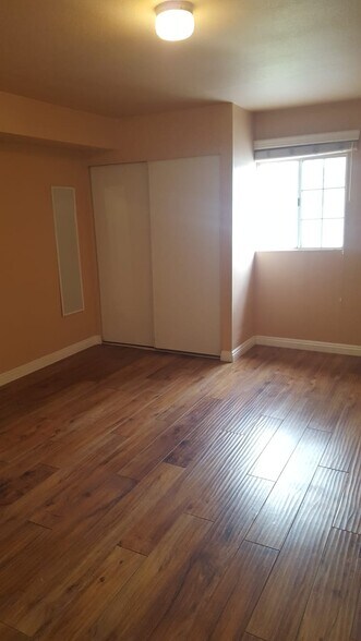 Building Photo - 209 N Verdugo Rd