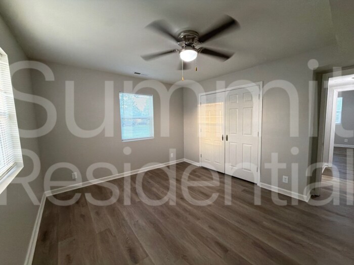 Building Photo - 4713 Walnut Grove Ave