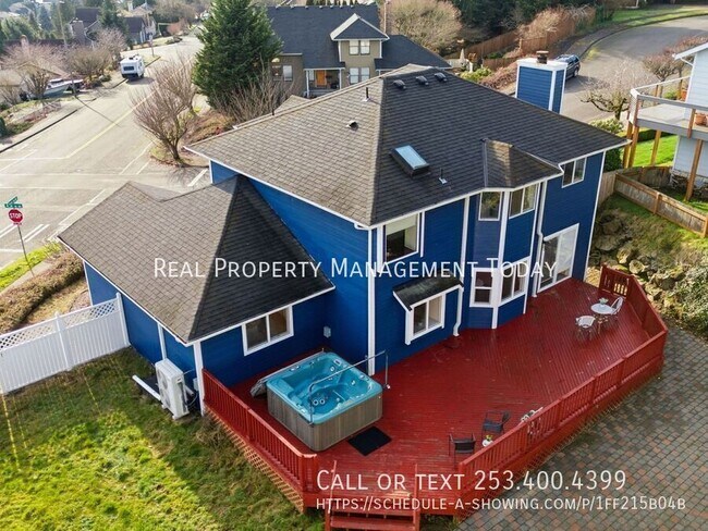 Building Photo - 3571 41st St NE
