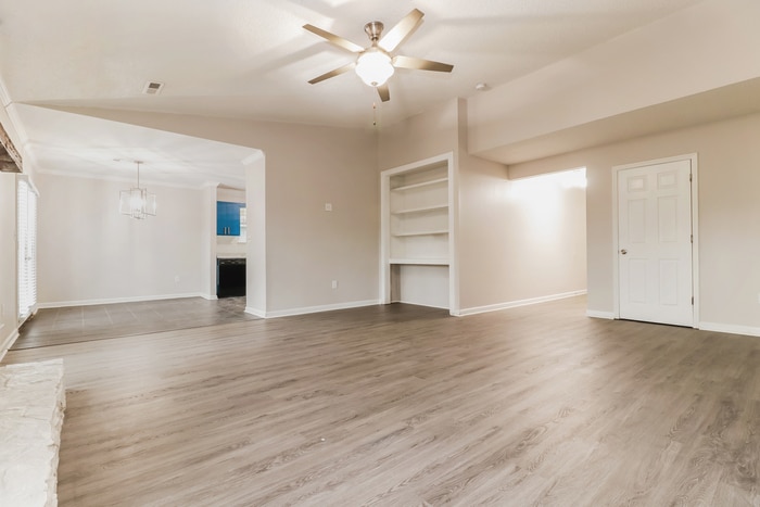 Building Photo - 98 Peppertree Ln