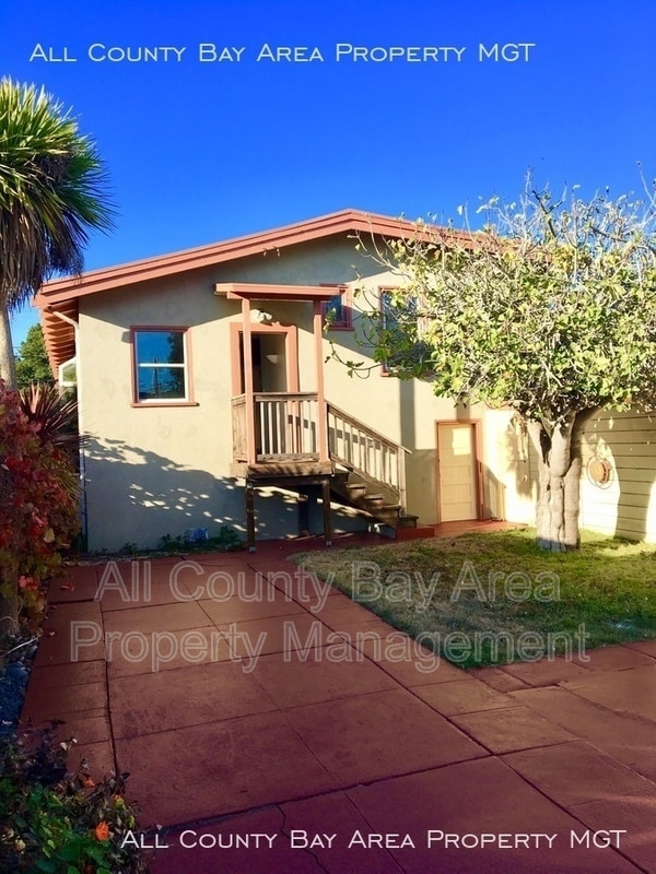 Building Photo - 623 62nd St