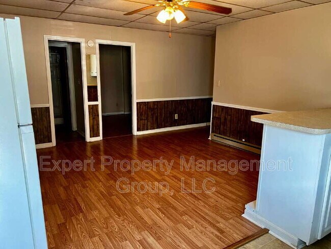 Building Photo - 103 Winterlochen Dr