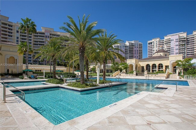 Building Photo - 731 Crandon Blvd