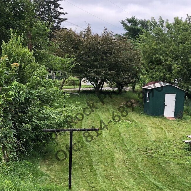 Building Photo - 130 Cole St