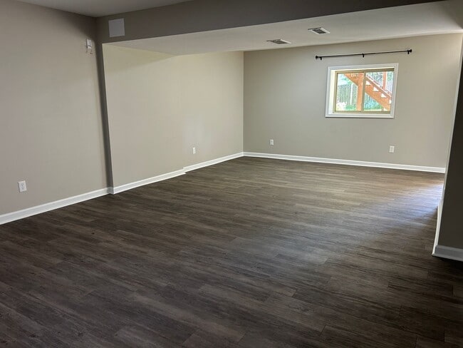Building Photo - 4 Bedrooms with Finished Basement and Bonu...