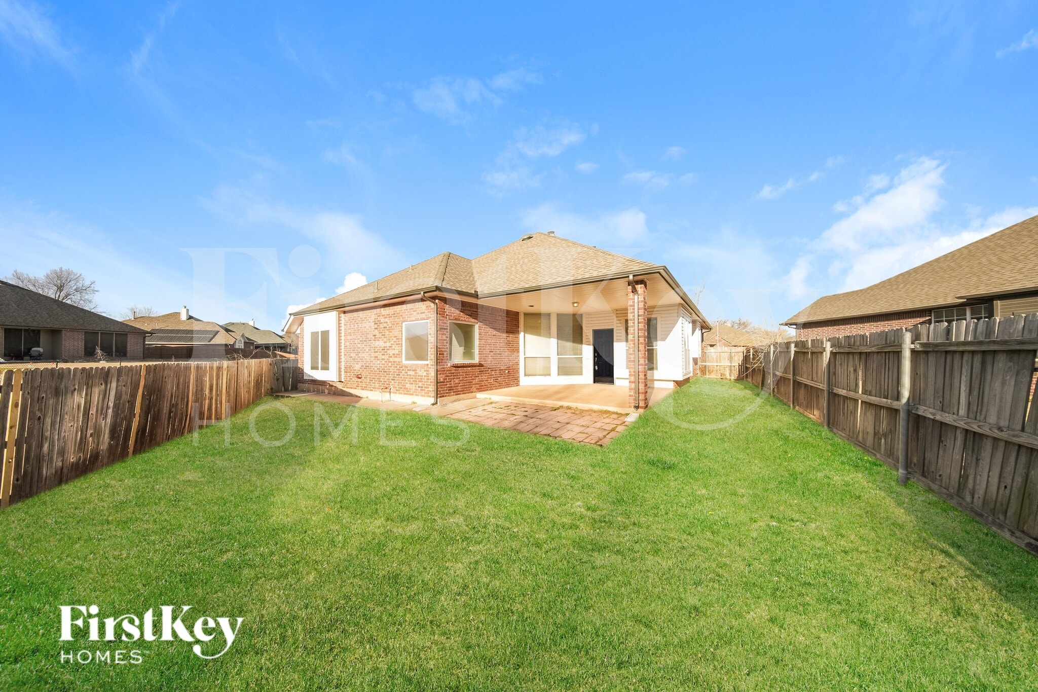 Building Photo - 12533 Youngs Pl