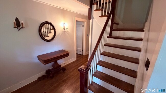 Building Photo - 47 Scoville Rd