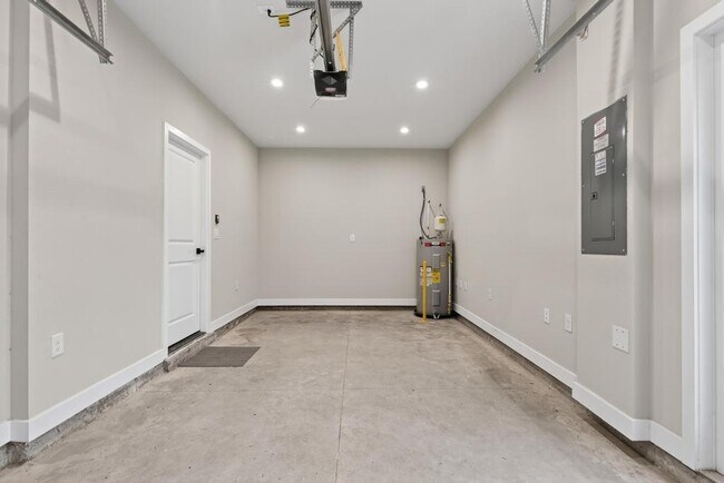 Building Photo - 20 Sabal Bnd