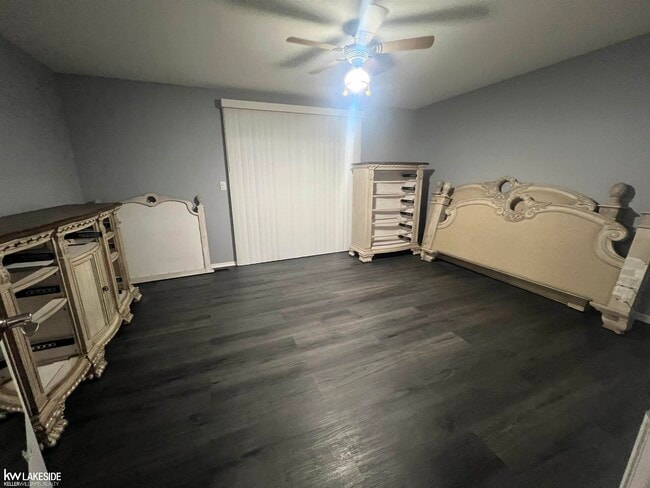 Building Photo - 4460 15 Mile Rd