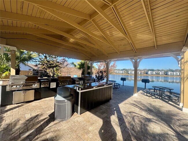 Building Photo - 1065 S Hiawassee Rd