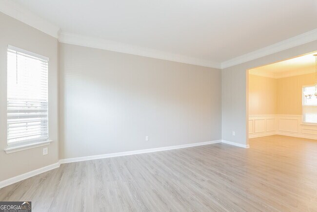 Building Photo - 675 Moonlight Way