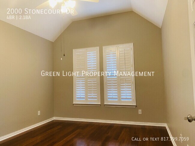 Building Photo - 2000 Stonecourt Dr