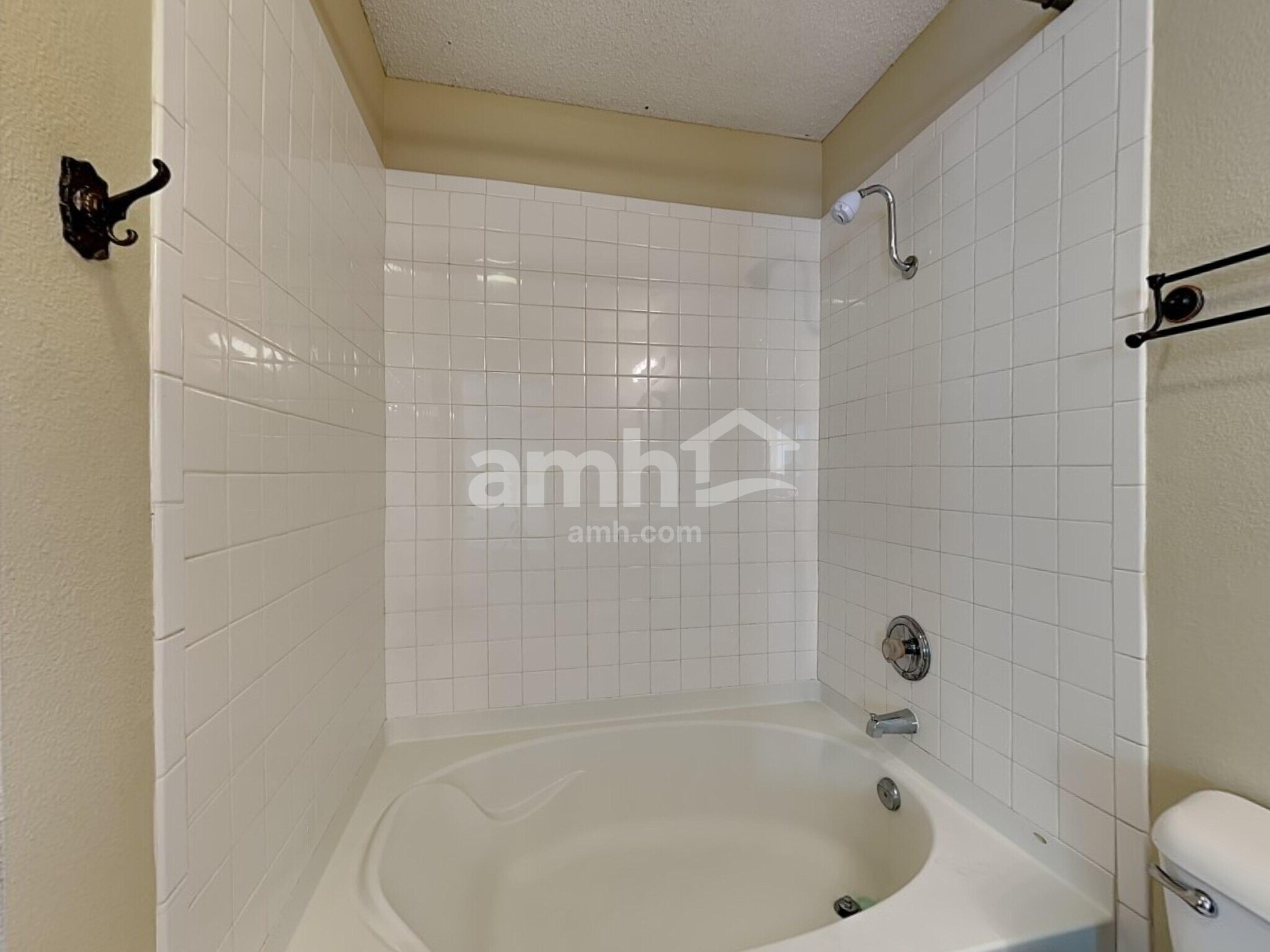 Building Photo - 24 Winterwood Dr