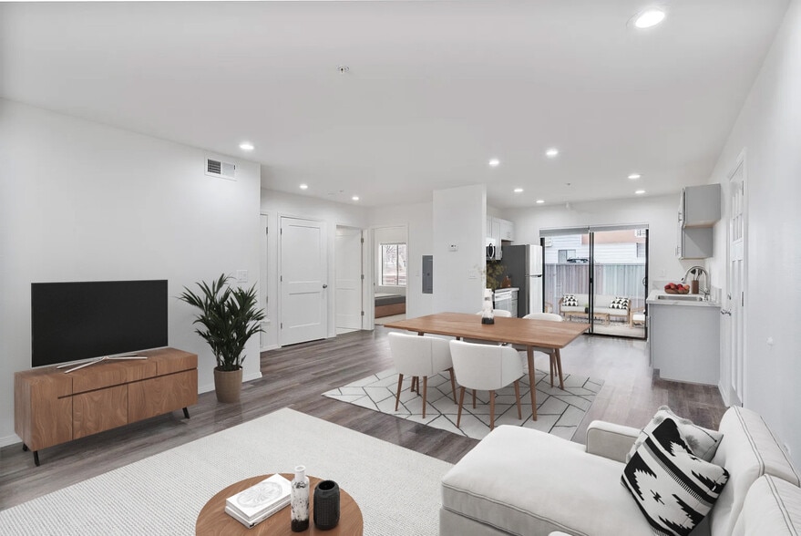 Primary Photo - Shoofly Station Apartments