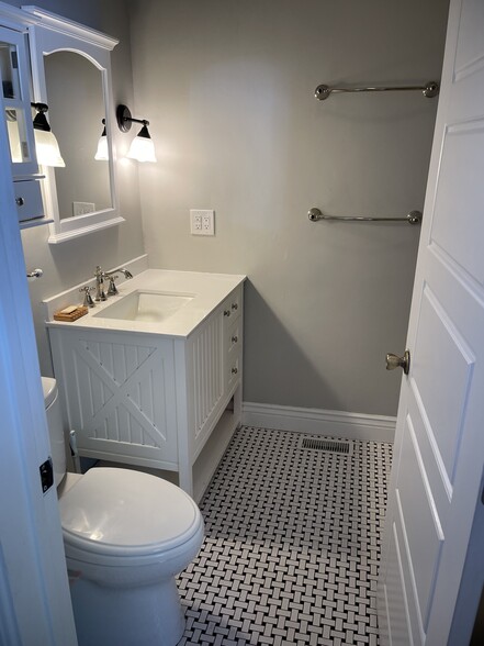 Bathroom - 777 E 4th Ave