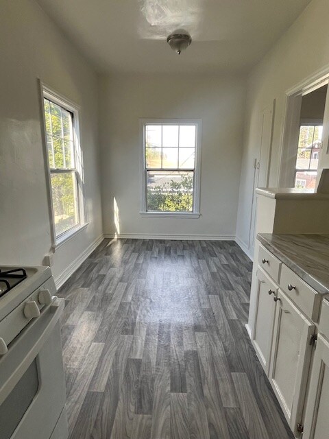 Building Photo - 2329 Crenshaw Blvd