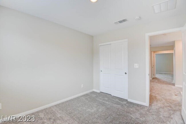 Building Photo - 4148 Elegant Chateau St