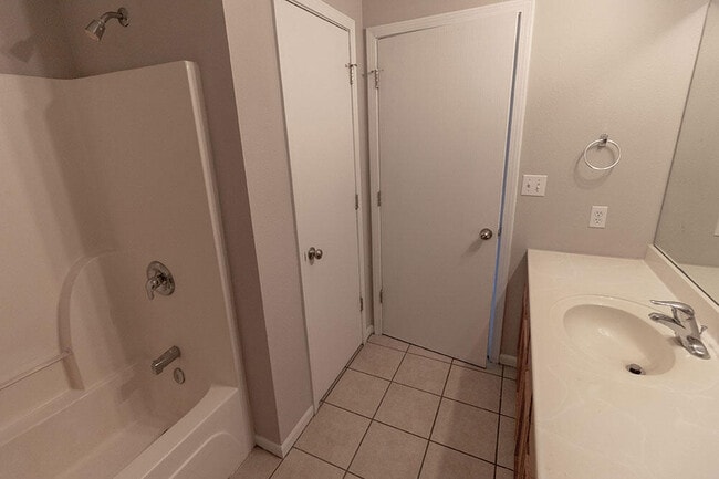 Building Photo - 1417 Bodie Dr