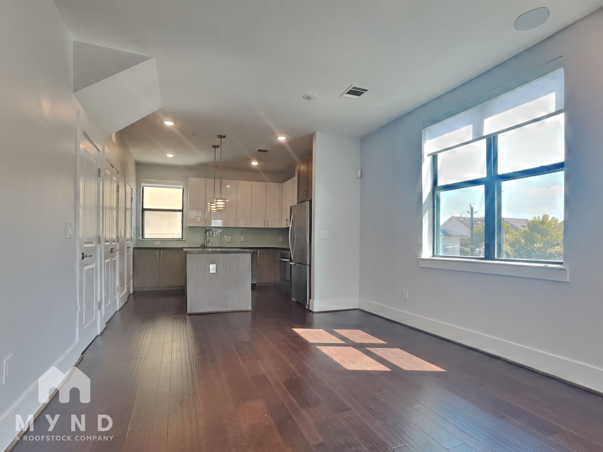 Building Photo - 2401 Crawford St