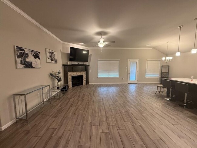 Building Photo - 7712 Windstone Dr