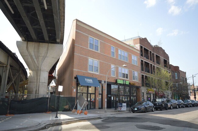 Primary Photo - 3406 N Sheffield Ave