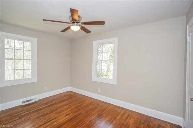 Building Photo - 1919 Maryland Ave