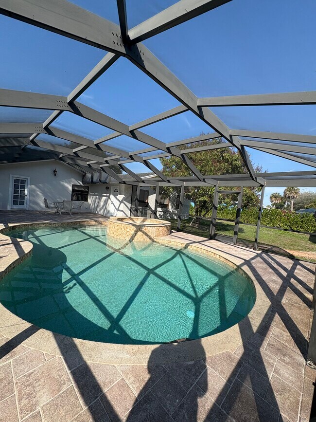 Building Photo - 27989 Lance Dr