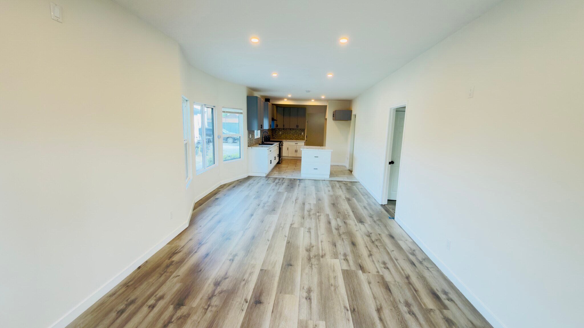 Building Photo - 1162 E 46th St