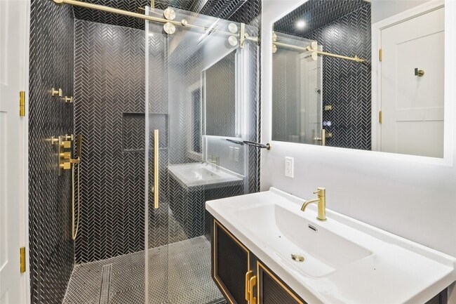 Building Photo - 3212 Preston Hills Cir