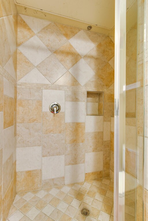 Building Photo - 2-Bed/2-Bath in Green Hills/Belmont/Vanderbilt