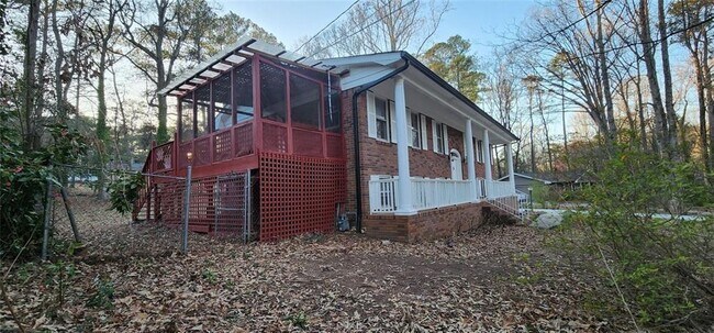 Building Photo - 2349 Valley Way