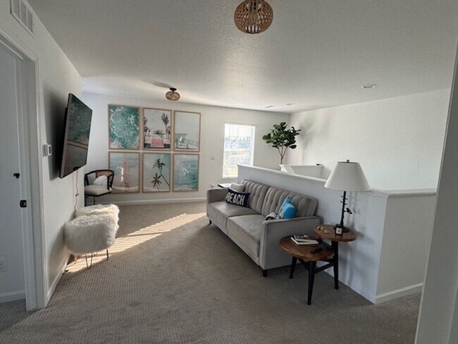 Building Photo - New 3BR Townhome in Mitchell Creek Canyon ...