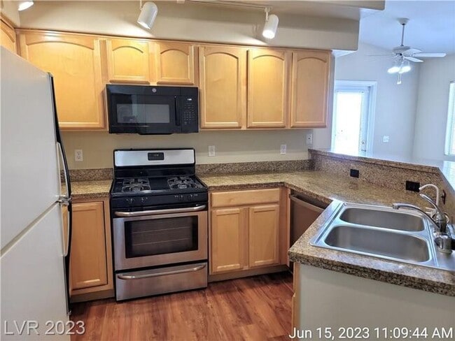 Building Photo - Coming Soon! - EXCELLENT LOCATION NEAR SHO...
