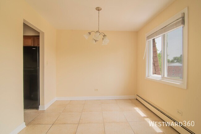 Building Photo - 5720 W 128th St