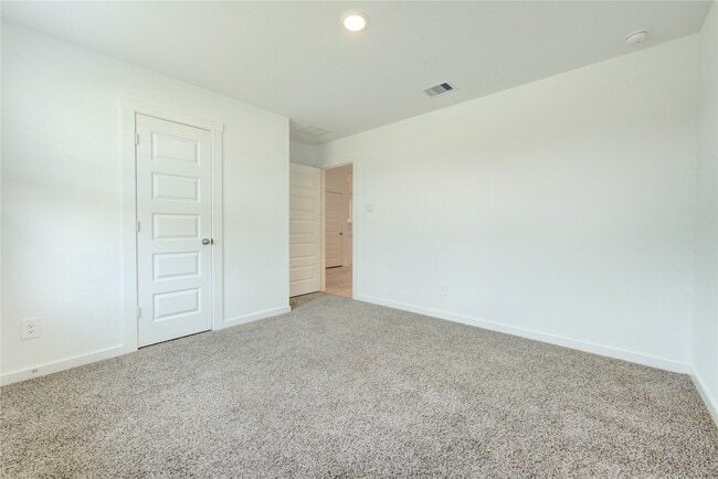 Building Photo - 30215 Lone Peak Dr
