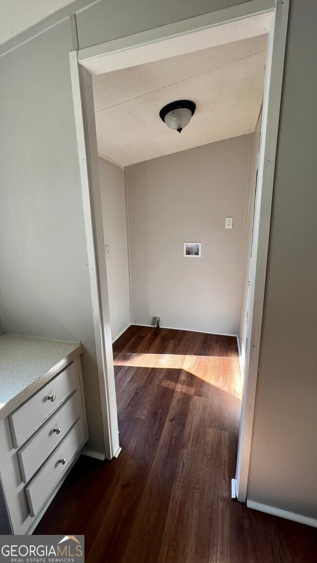 Building Photo - 5291 Old Atlanta Rd