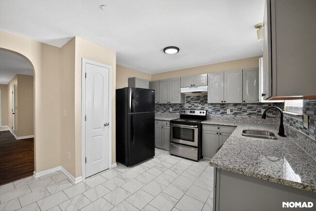 Building Photo - 1734 Old Dogwood