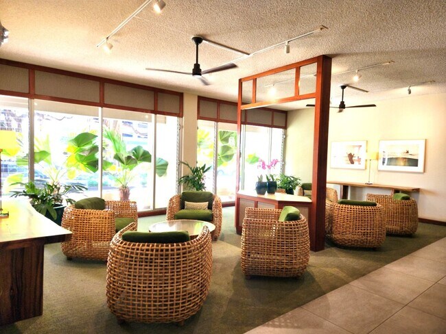 Building Photo - Banyan Tree Plaza 1603